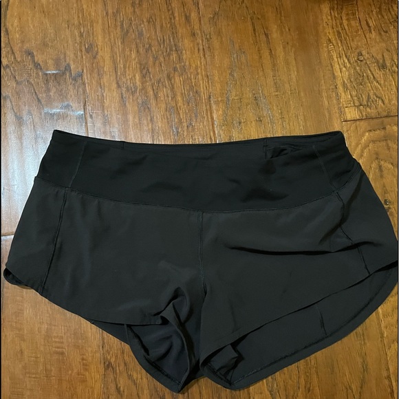 lululemon athletica Pants - lululemon shorts, size 6